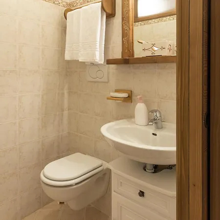 Casa Col 2, Near Slopes In Cortina D Ampezzo *